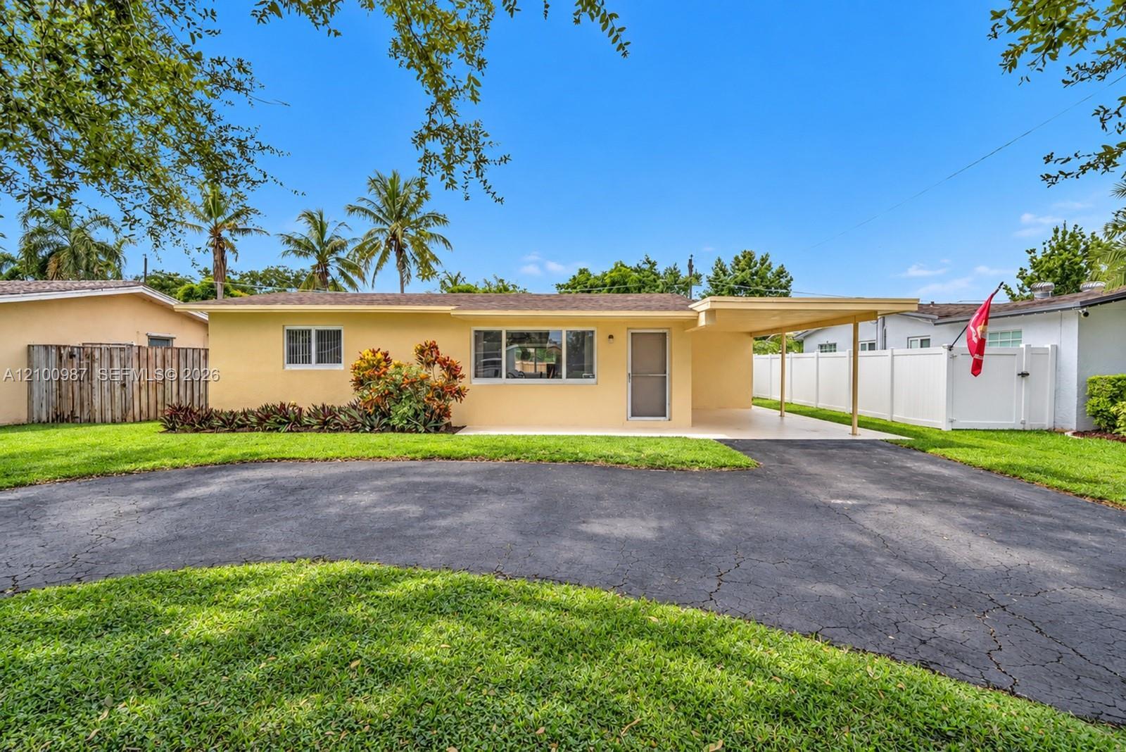 5031 SW 94th Ter, Cooper City FL 33328