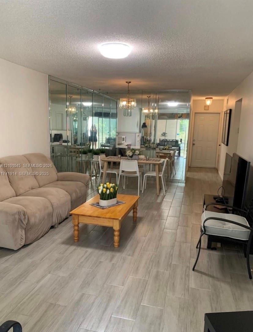 300 Berkley Rd # 312, Hollywood FL 33024
