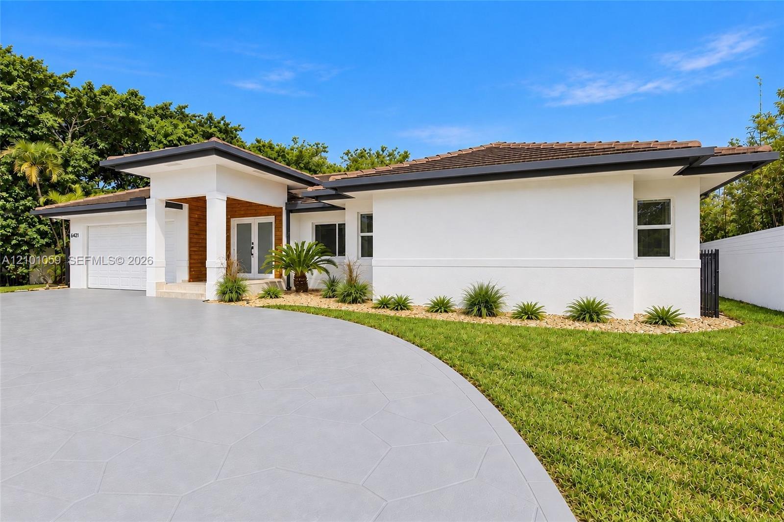 6421 Miller Dr, South Miami FL 33155