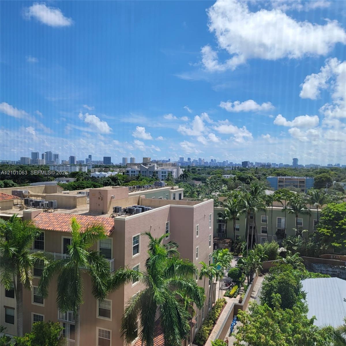 1919 Van Buren St # 813A, Hollywood FL 33020