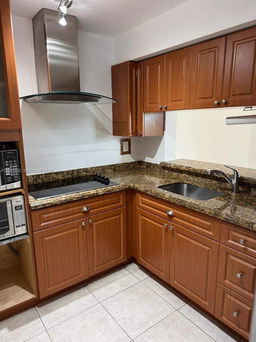 11790 SW 18th St # 3, Miami FL 33175