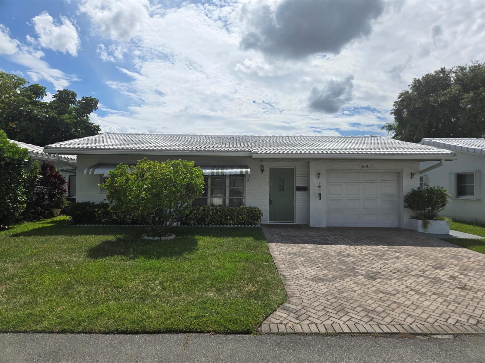 5805 NW 83RD Avenue, Tamarac FL 33321