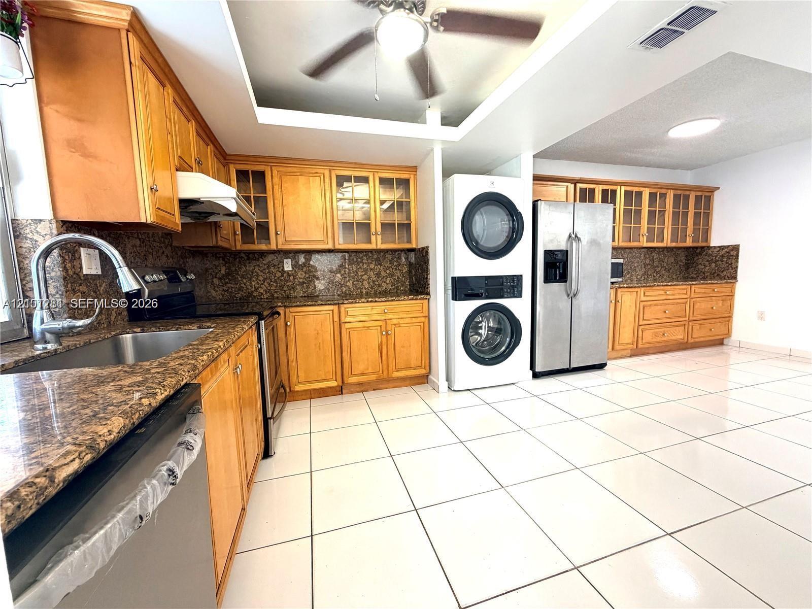 9135 Fontainebleau Blvd # 7, Miami FL 33172