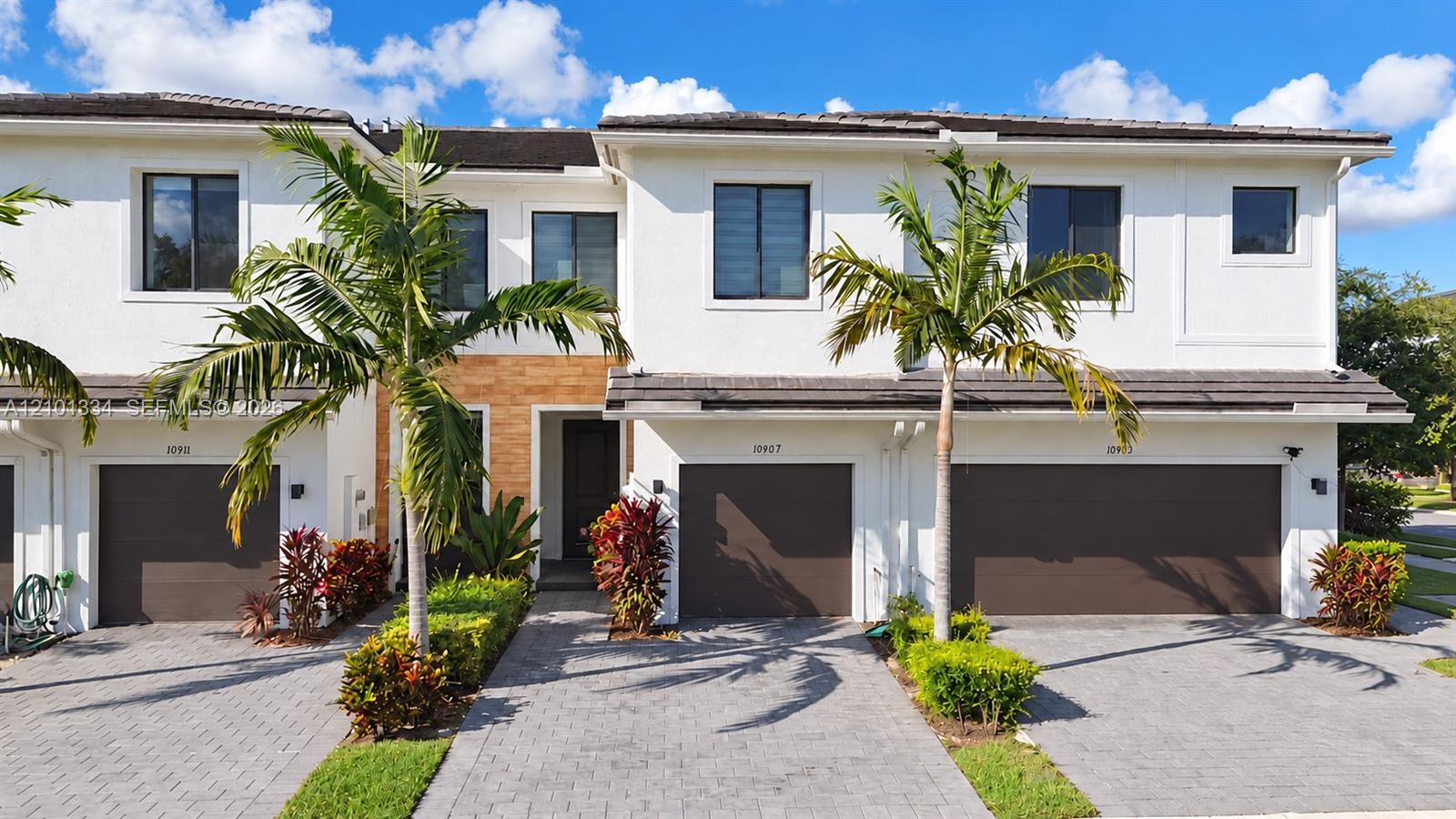 10907 SW 233rd St, Homestead FL 33032