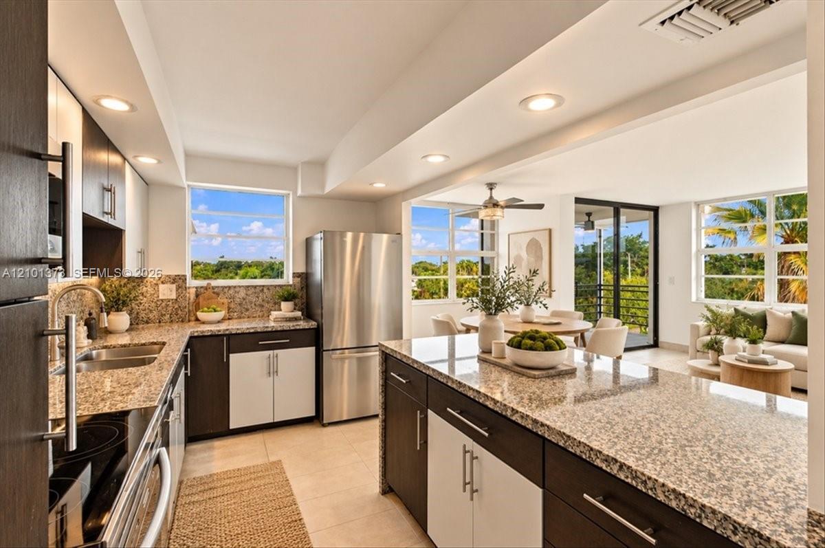 2751 Taft St # 404, Hollywood FL 33020