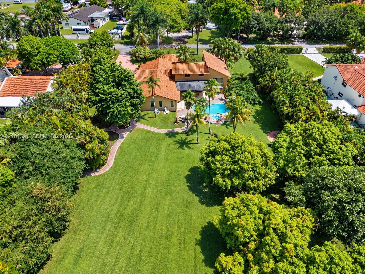 10010 NW 135th St, Hialeah Gardens FL 33018