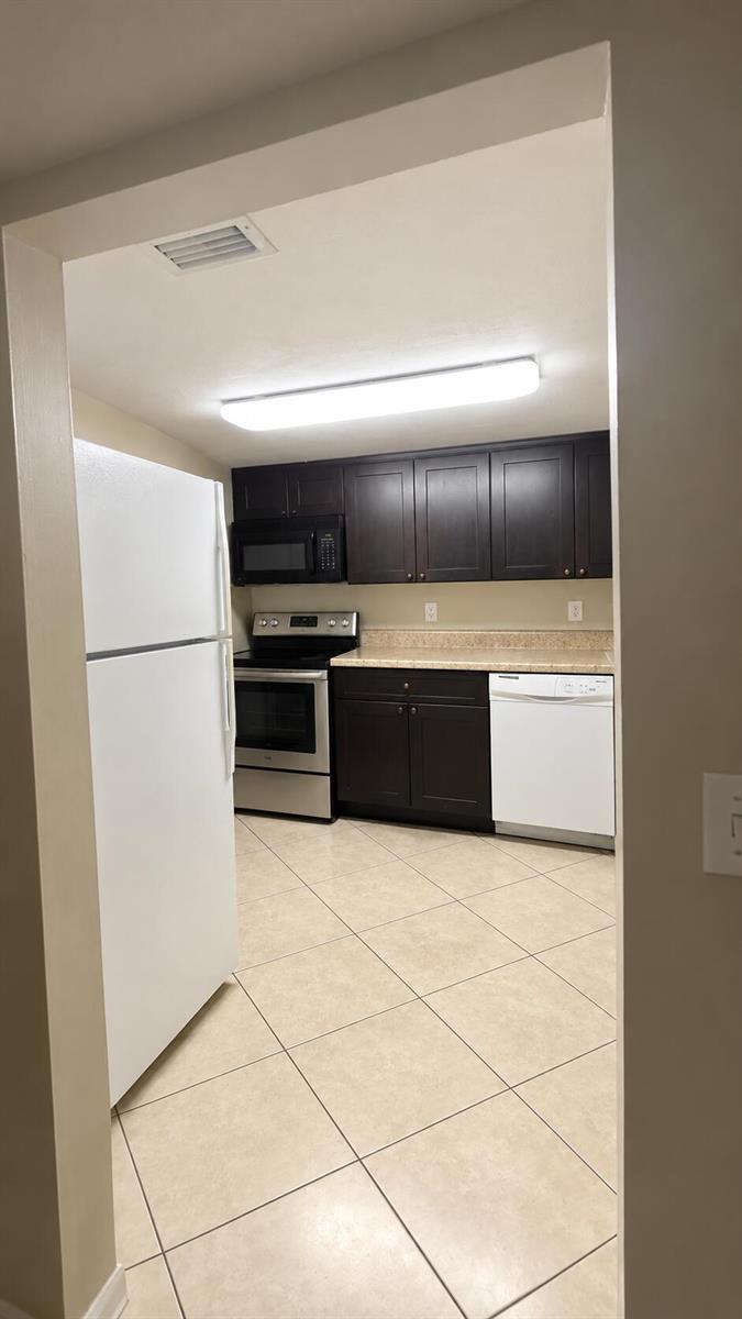 10701 ROYAL PALM Boulevard # 12, Coral Springs FL 33065