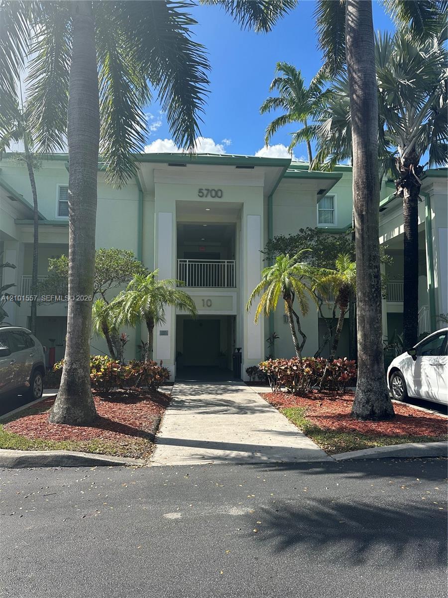5300 NW 87th Ave # 1007, Doral FL 33178