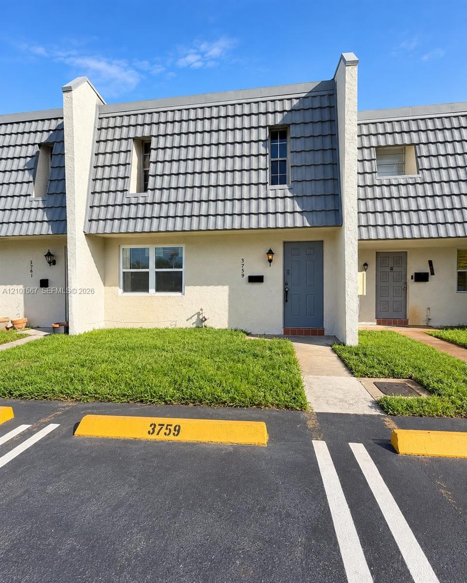 3759 NW 20th St # 705, Lauderdale Lakes FL 33311