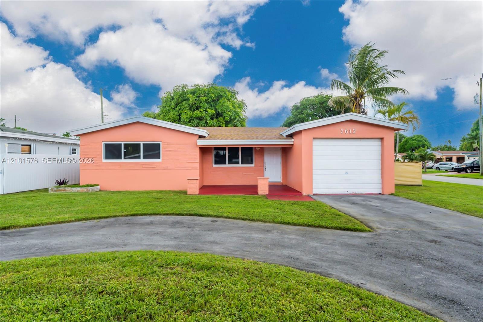 7612 Plantation Blvd, Miramar FL 33023