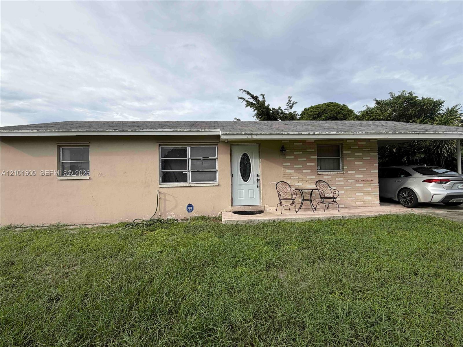 101 NE 19th Ave, Boynton Beach FL 33435