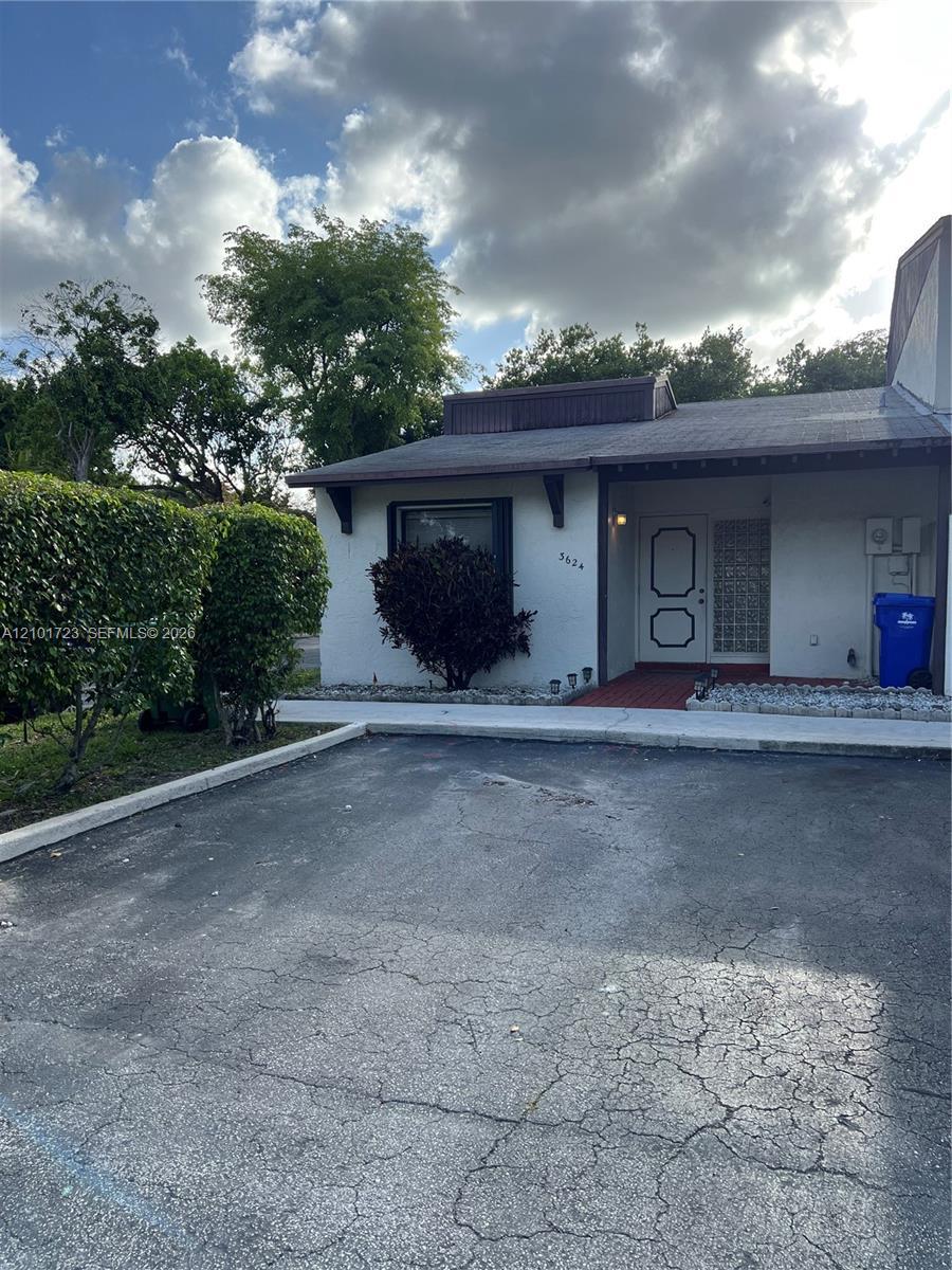 3624 SW 68th Ln # D, Miramar FL 33023