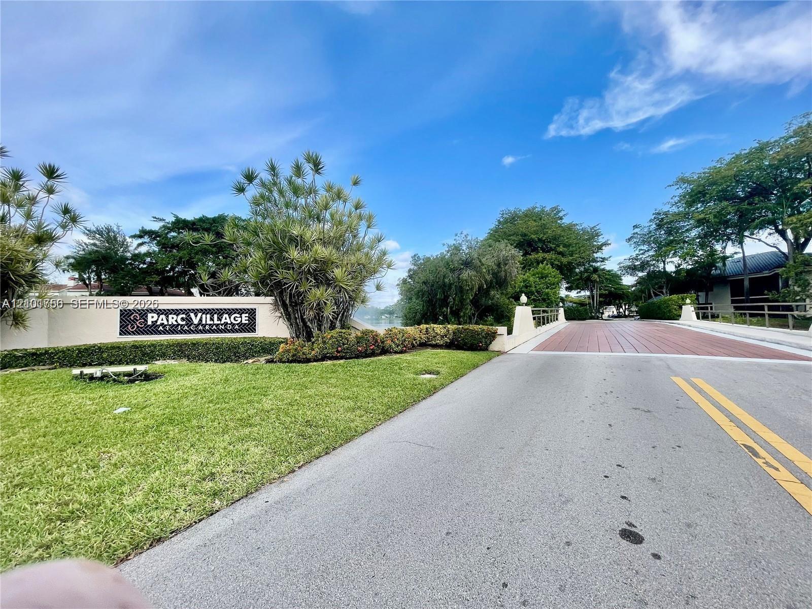 8130 NW 15th Mnr # 8130, Plantation FL 33322