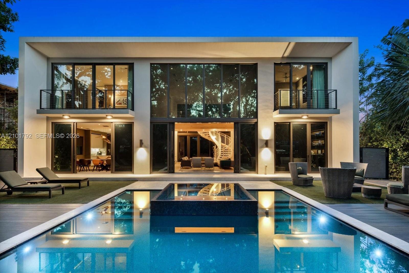 4322 Nautilus Dr, Miami Beach FL 33140