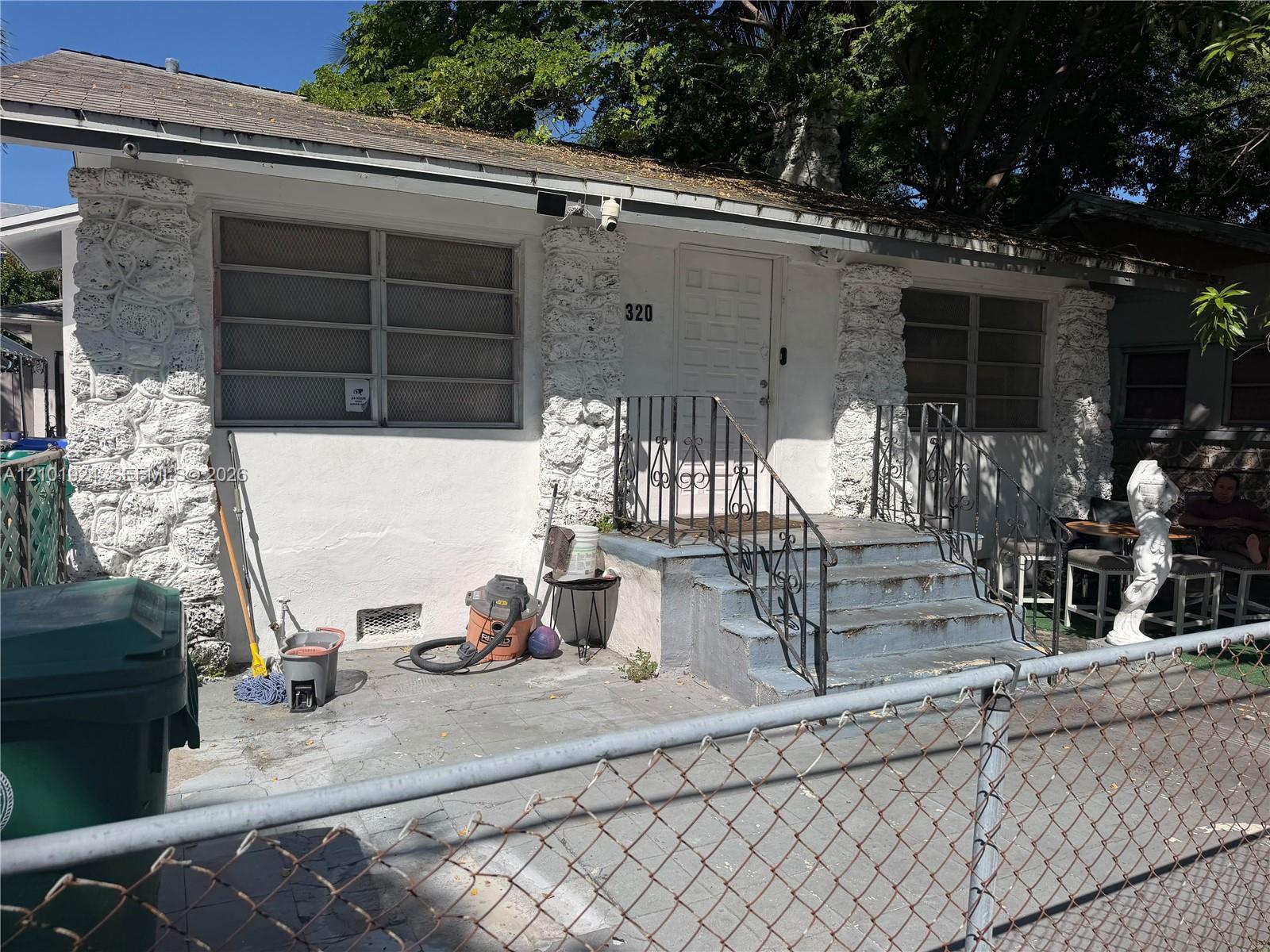 320 NW 11th Ave, Miami FL 33128