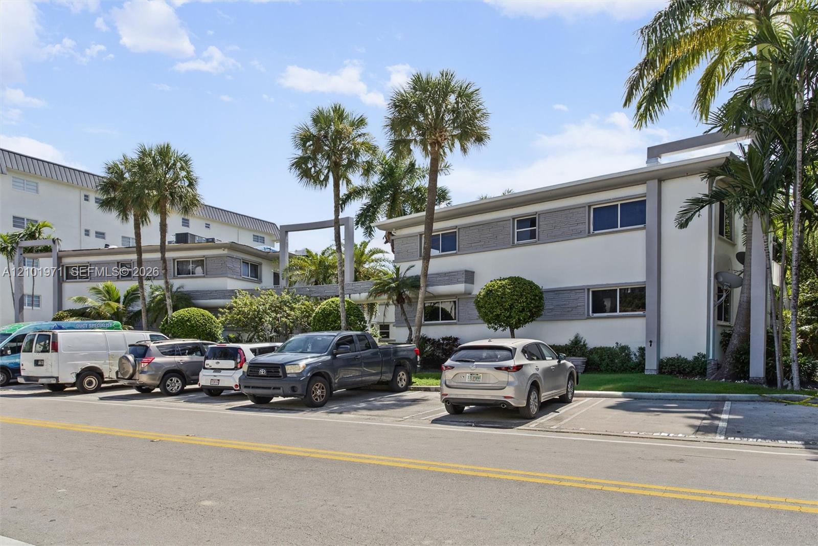 1150 99th St # 25, Bay Harbor Islands FL 33154