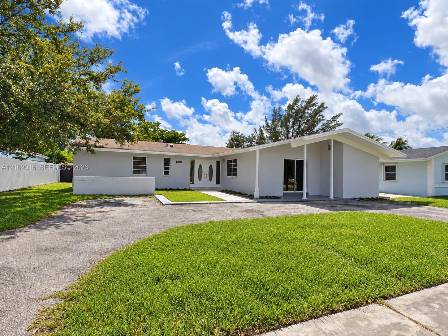 10400 SW 198th St, Cutler Bay FL 33157