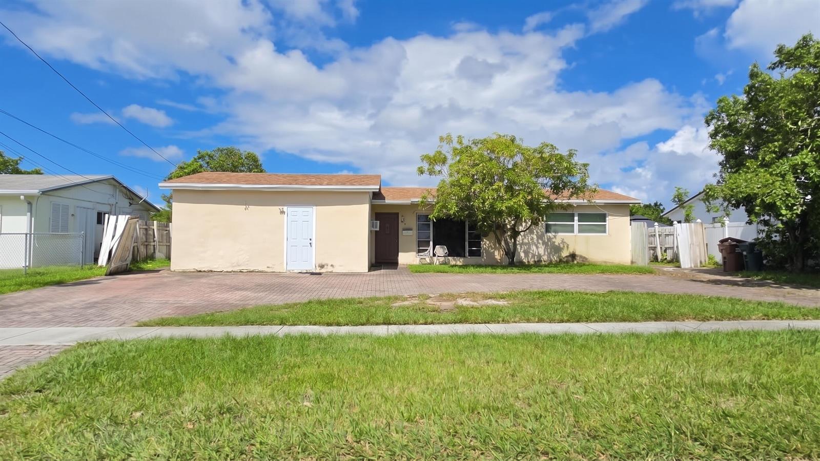 411 NW 39TH Street, Deerfield Beach FL 33064