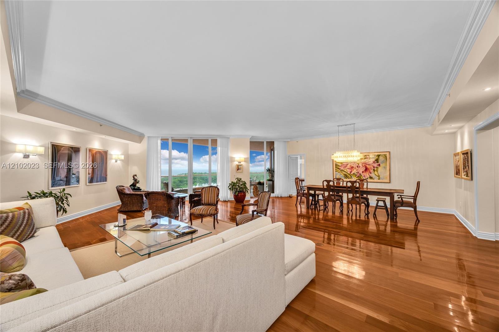 60 Edgewater Dr # 14E, Coral Gables FL 33133