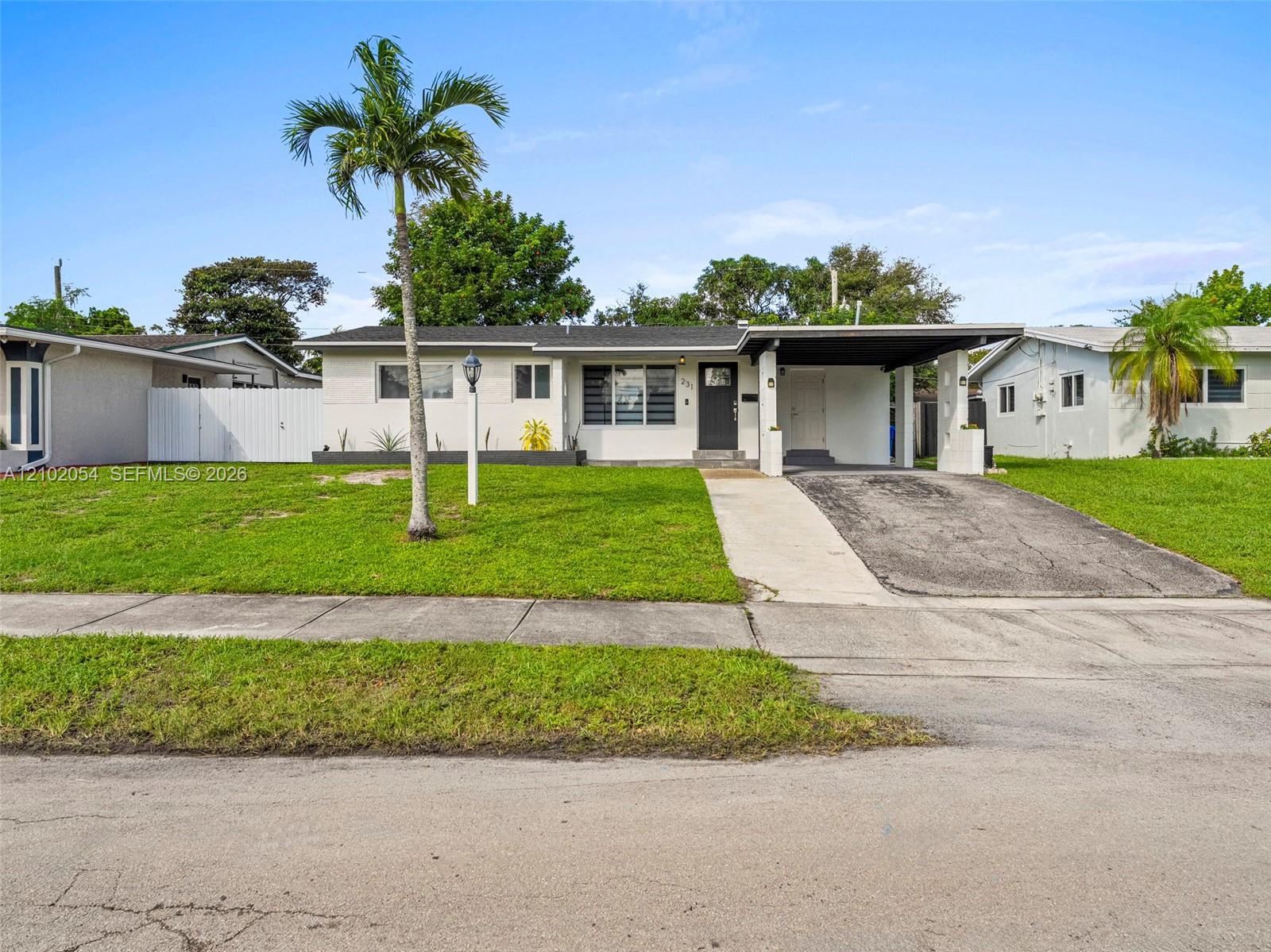 231 SW 28th Ter, Fort Lauderdale FL 33312