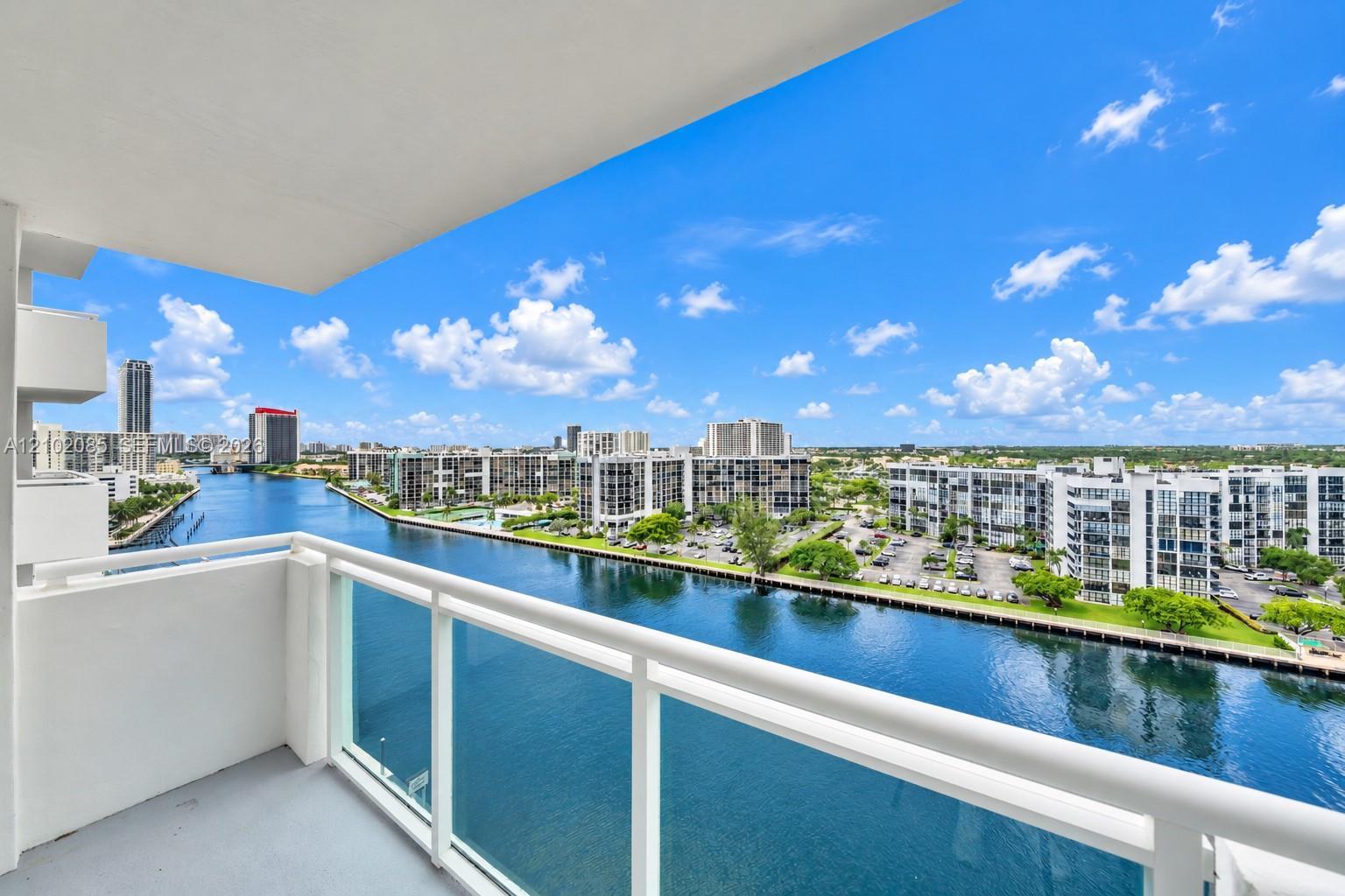 3000 S Ocean Dr # 1208, Hollywood FL 33019