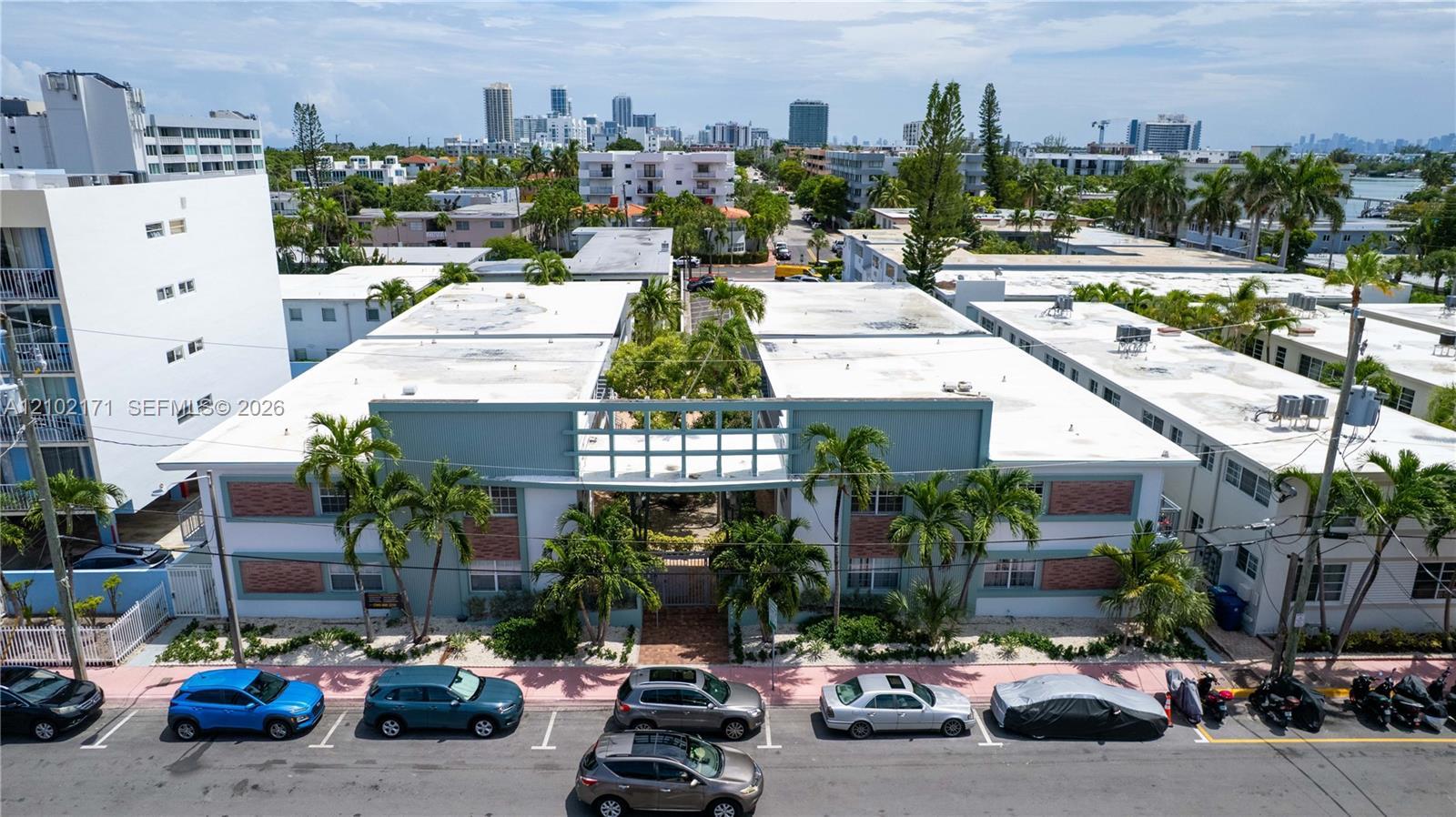 320 84th St # 7, Miami Beach FL 33141