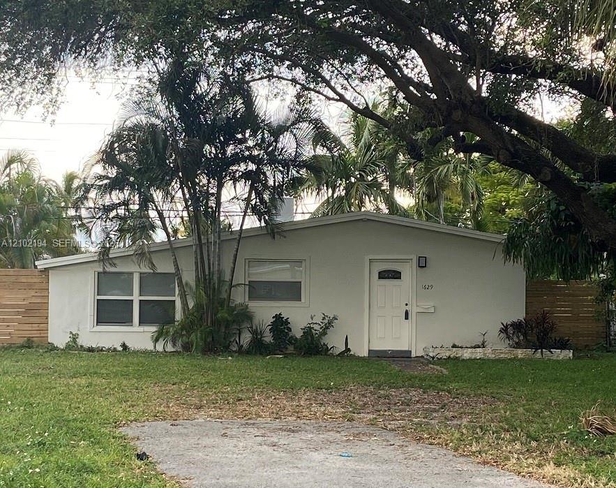 1629 NE 178th St # 1629, North Miami Beach FL 33162