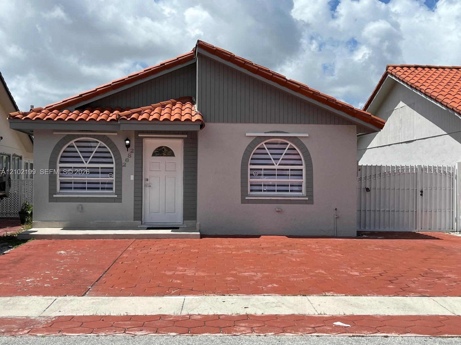 2682 W 74th Ter, Hialeah FL 33016