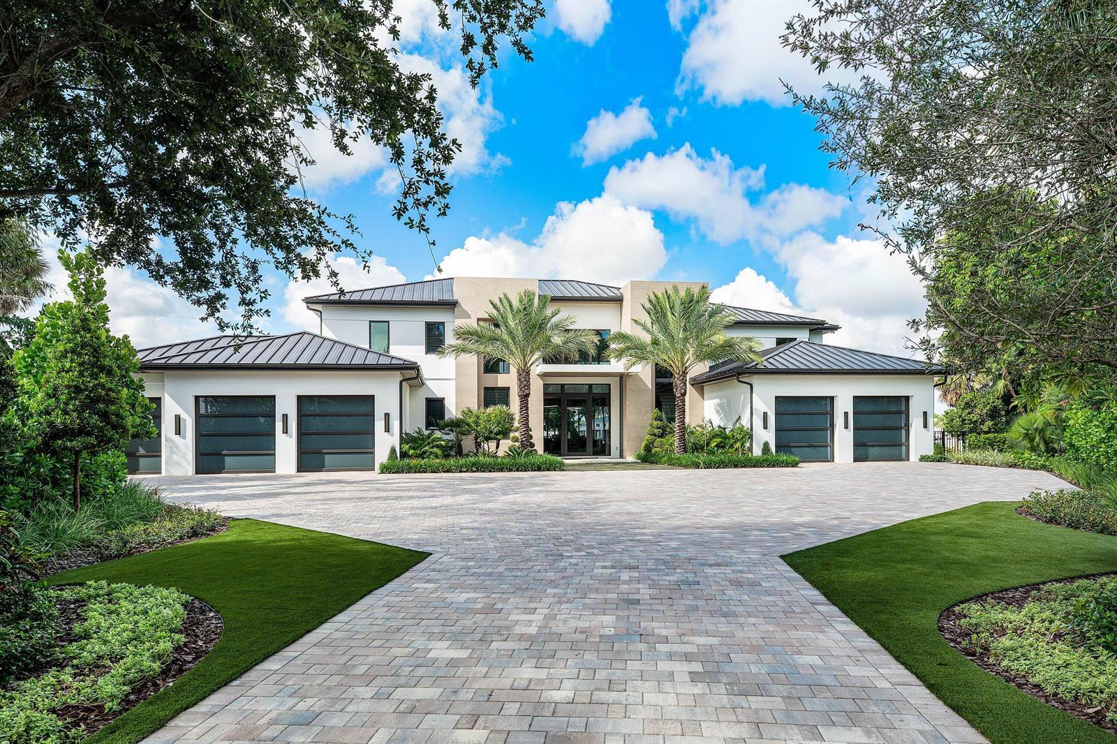 2961 NE 27TH Avenue, Lighthouse Point FL 33064