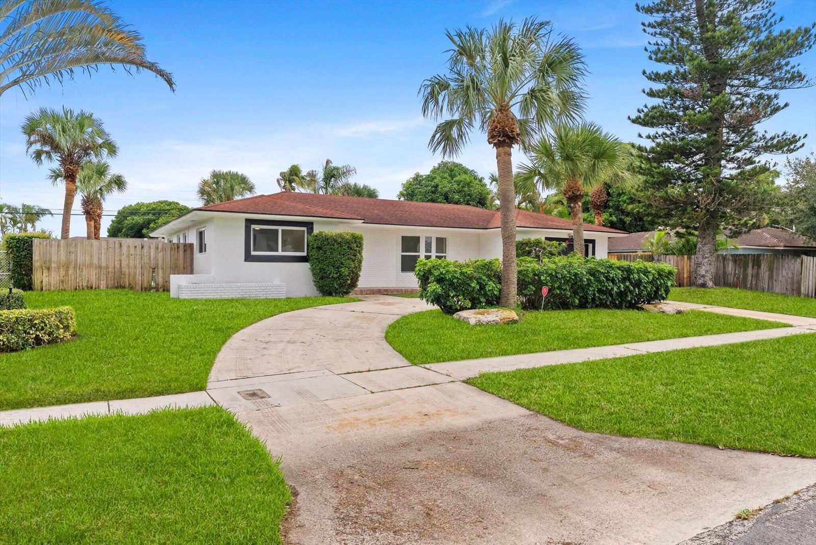 1660 40TH Street, West Palm Beach FL 33407