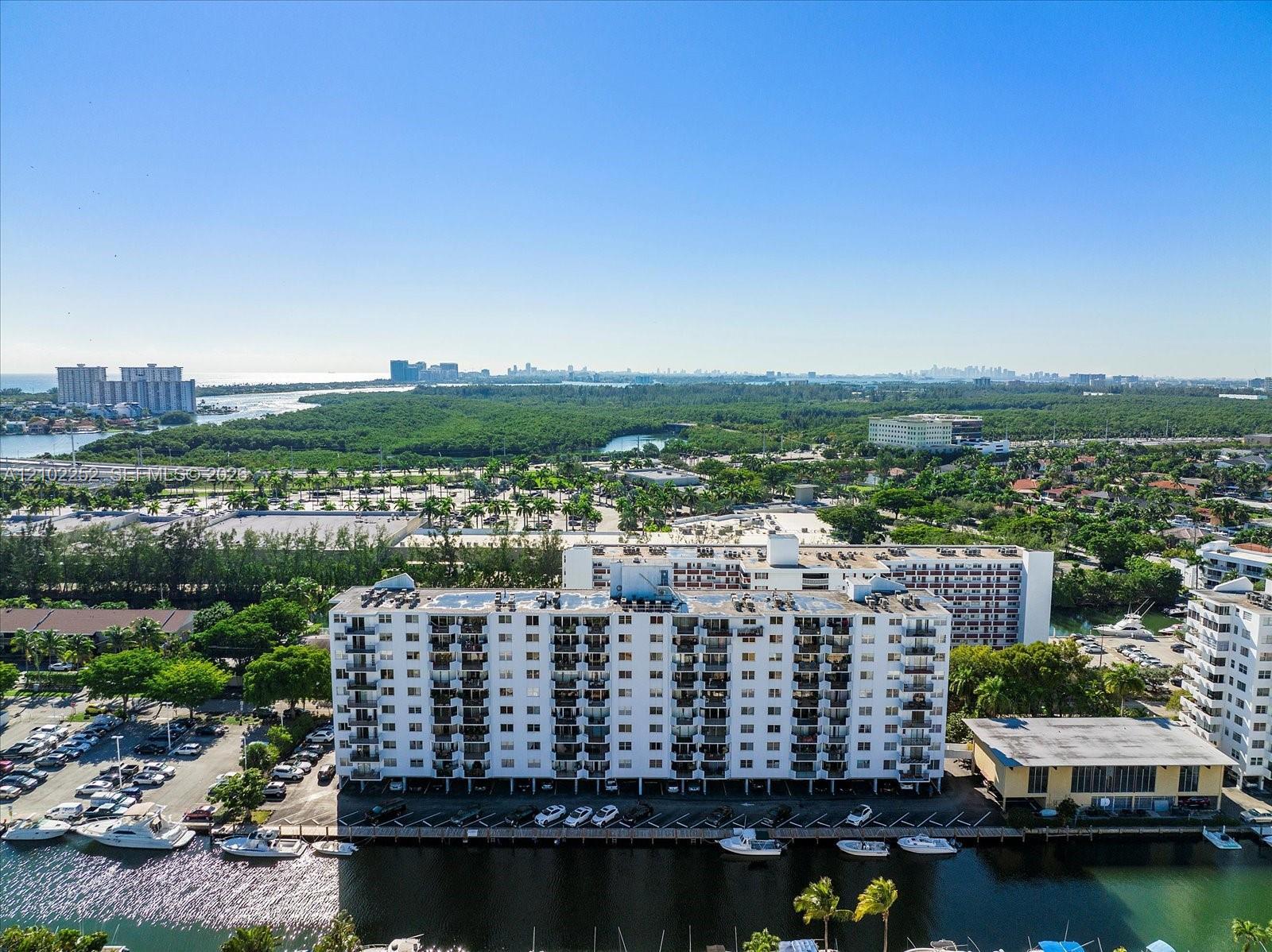 3703 NE 166th St # 701, North Miami Beach FL 33160