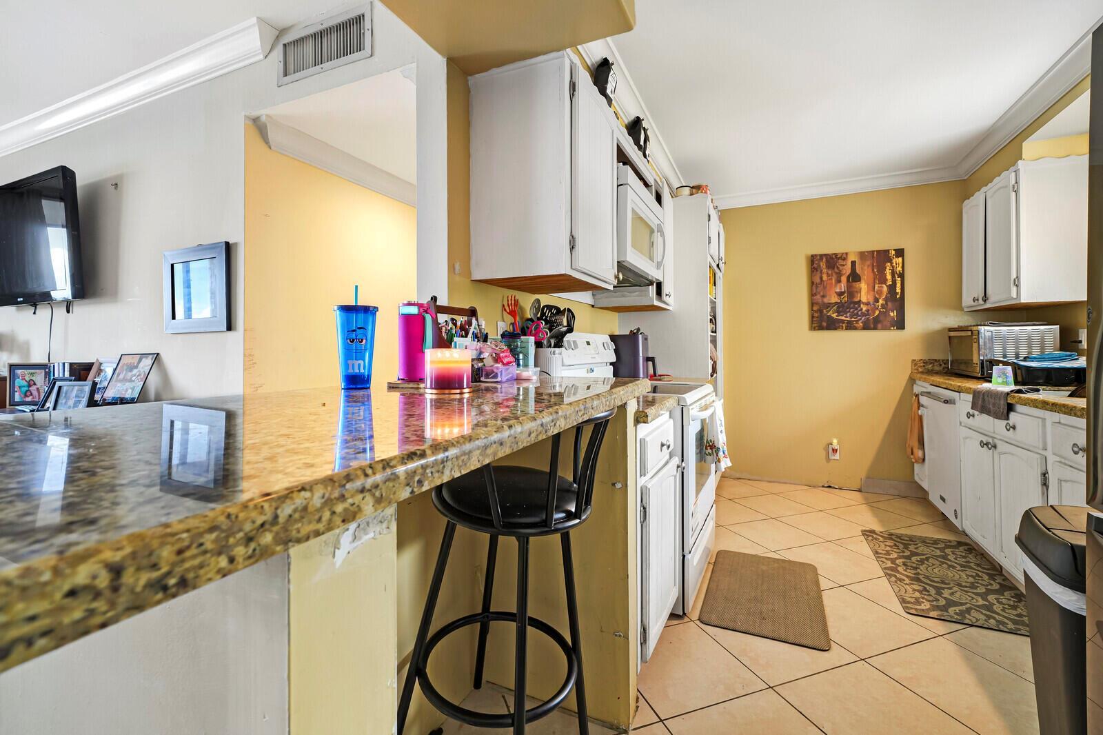 710 NE 7th Street # 207, Boynton Beach FL 33435