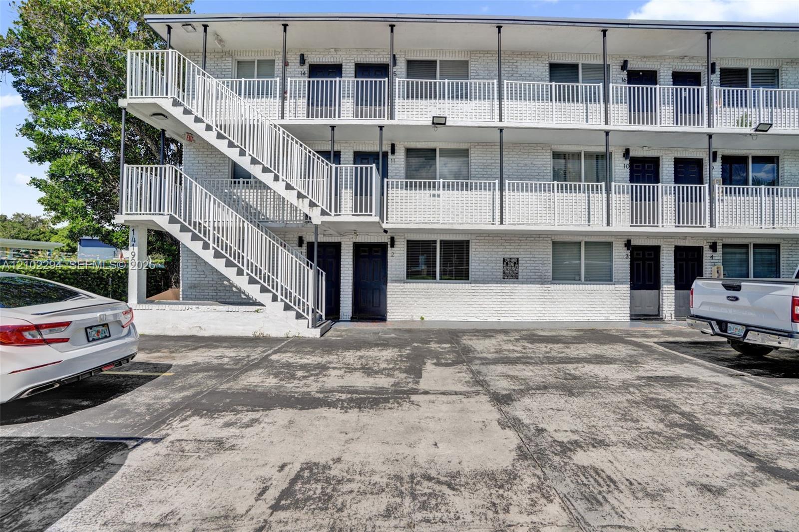 14190 W Dixie Hwy # 2, North Miami FL 33161