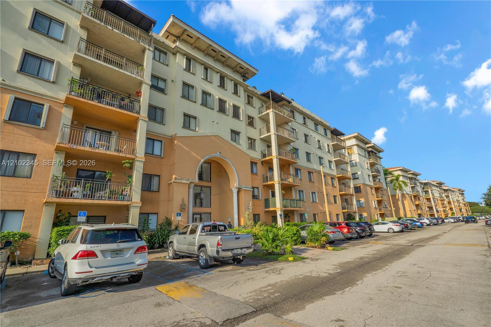 9300 Fontainebleau Blvd # E101, Miami FL 33172