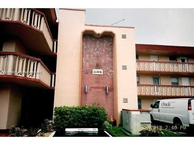 1304 NE 191st St # A132, Miami FL 33179
