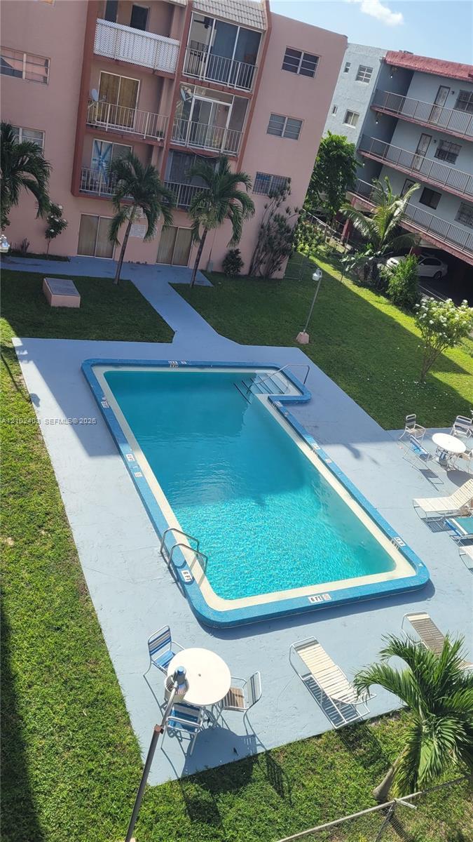 6130 W 19th Ave # 308, Hialeah FL 33012
