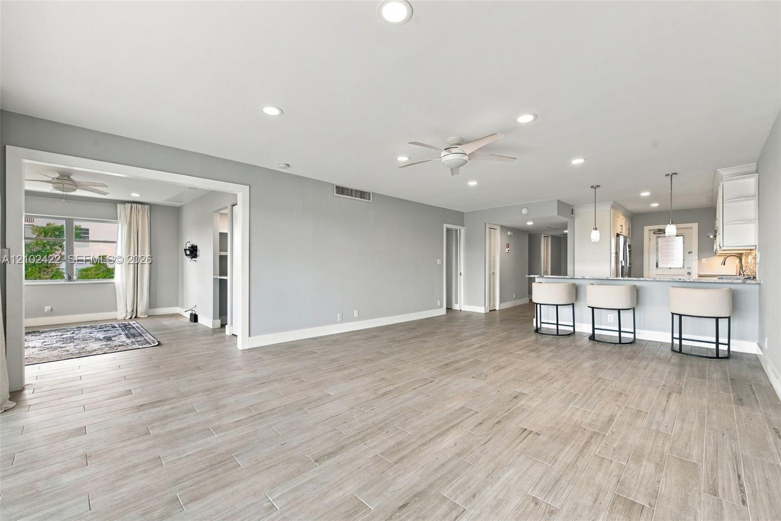 3050 N Palm Aire Dr # 601, Pompano Beach FL 33069