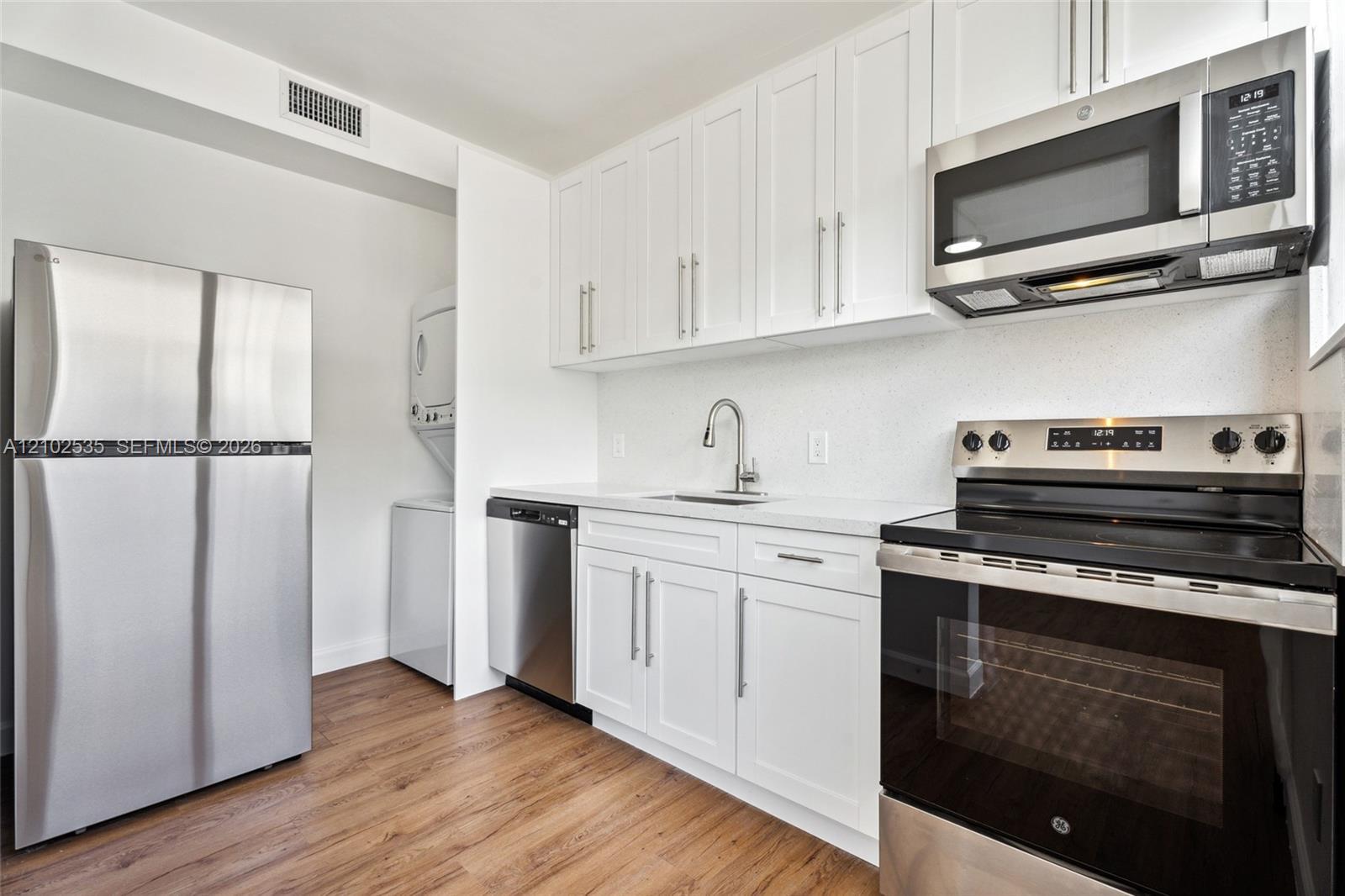 825 85th St # 4, Miami Beach FL 33141
