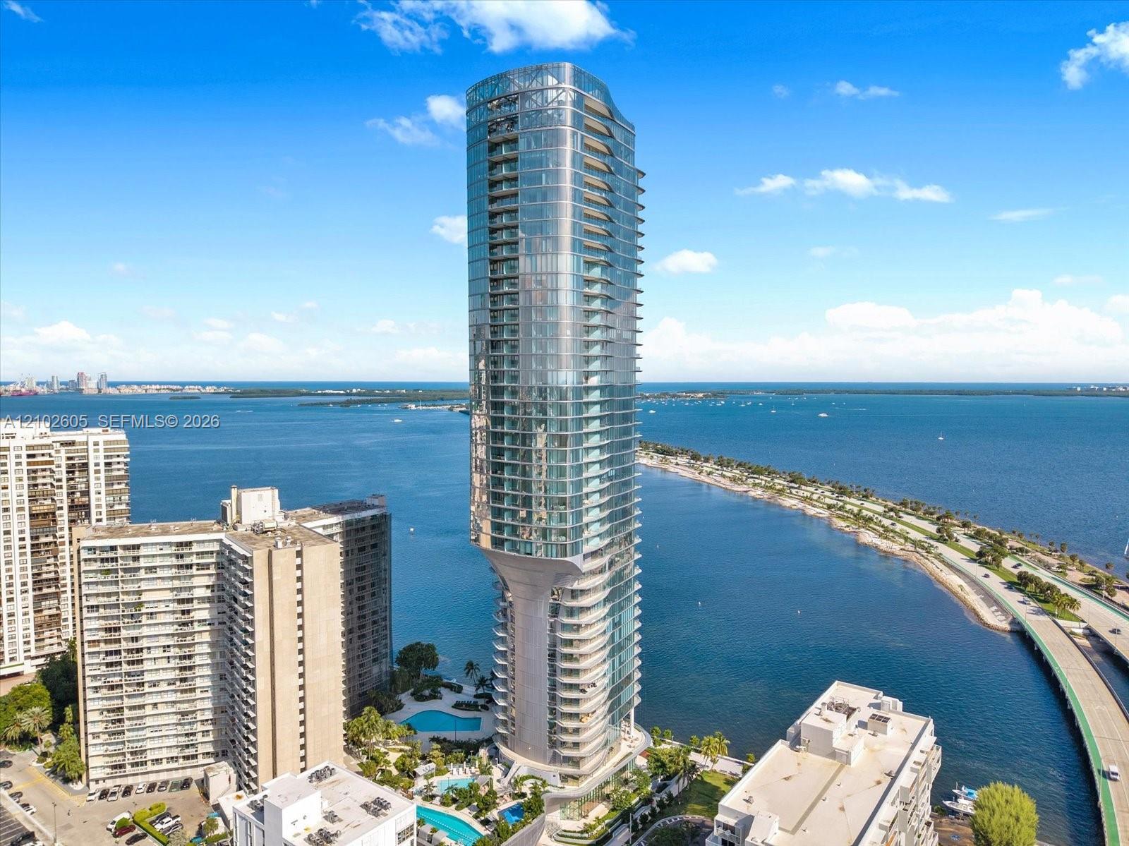 175 SE 25th Rd # 3704, Miami FL 33129