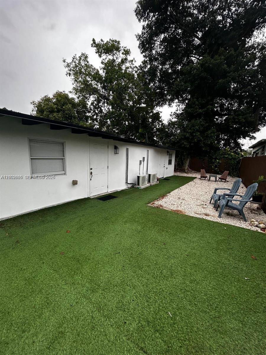 1945 NW 33rd St # 2, Miami FL 33142
