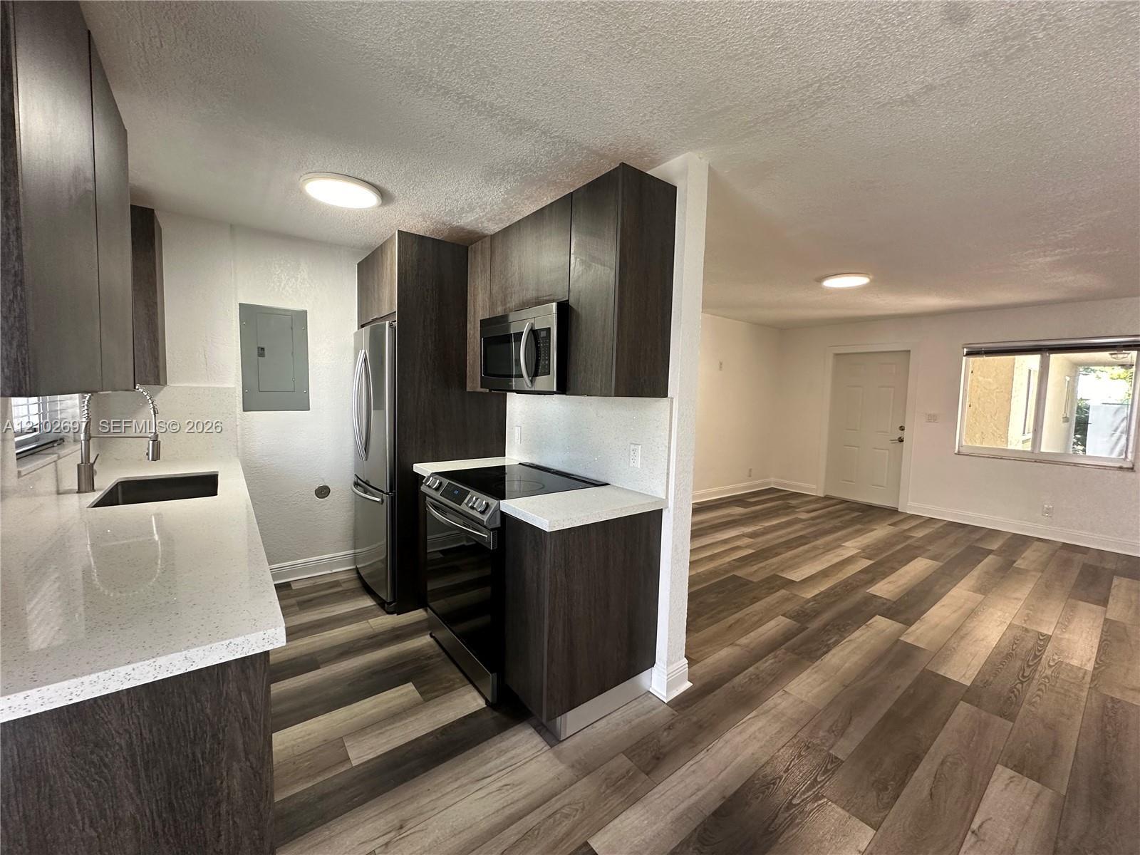 913 NE 17th St # 2, Fort Lauderdale FL 33305
