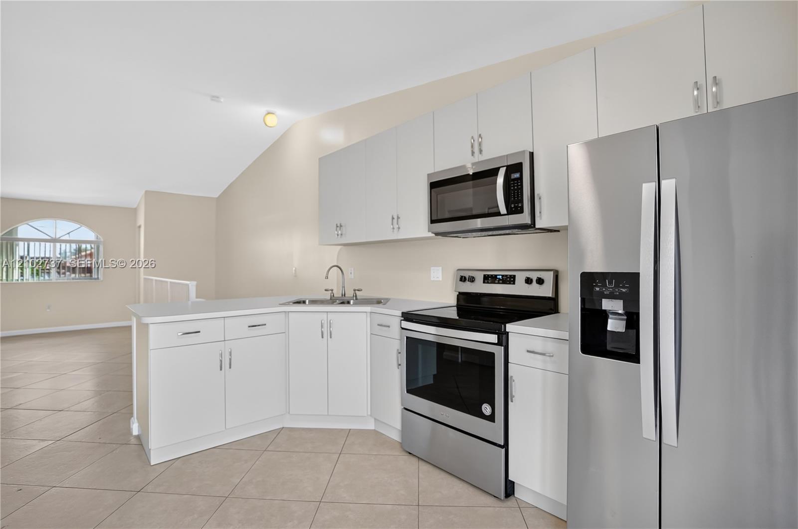 6989 W 36th Ave # 202, Hialeah FL 33018