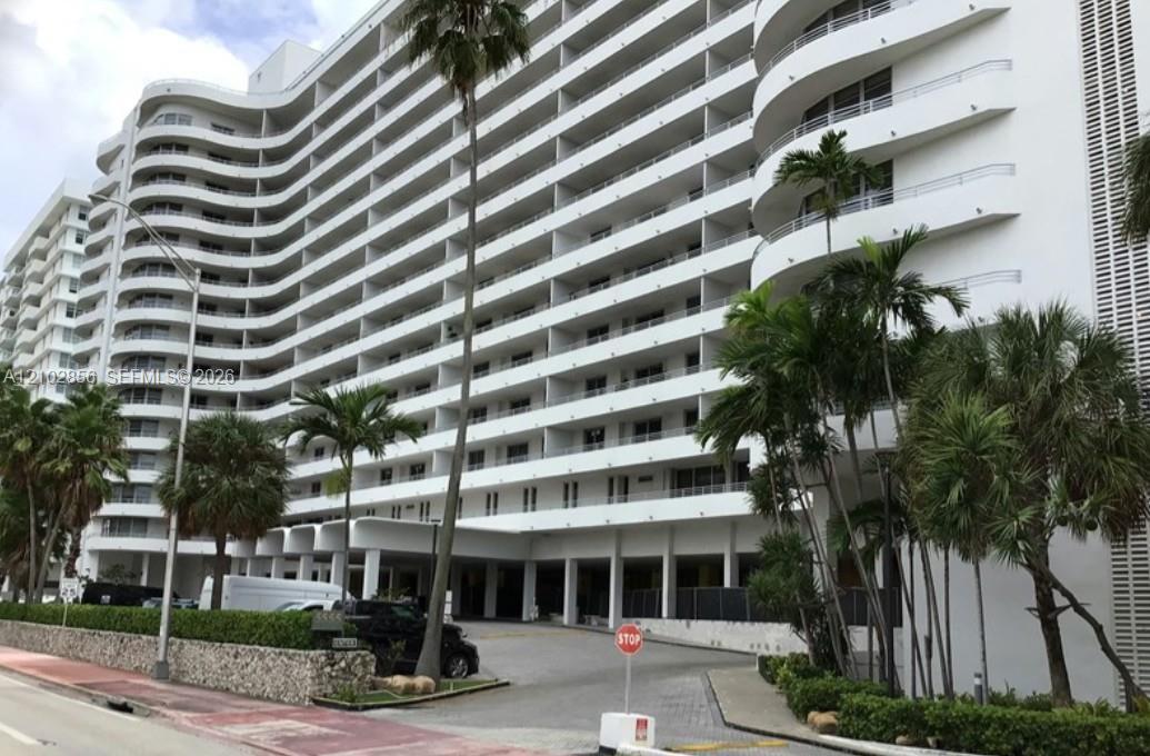 5555 Collins Ave # 15P, Miami Beach FL 33140