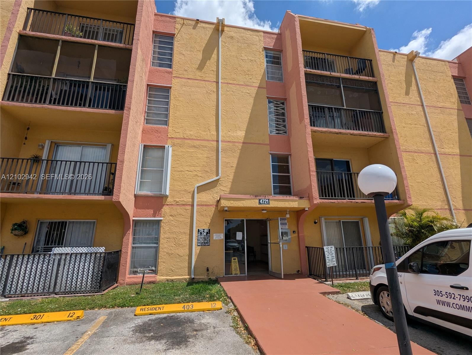 4721 NW 7th St # 12, Miami FL 33126