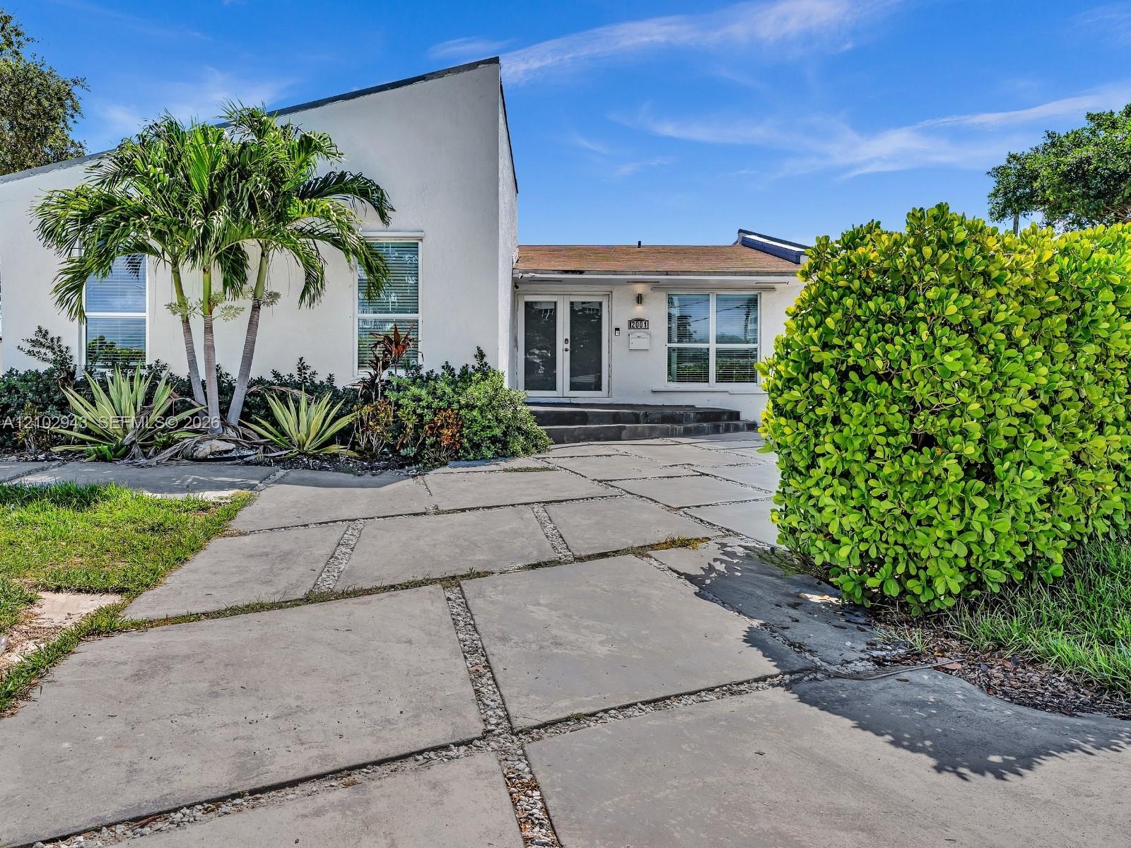 2001 NE 122nd Rd # 2001, North Miami FL 33181