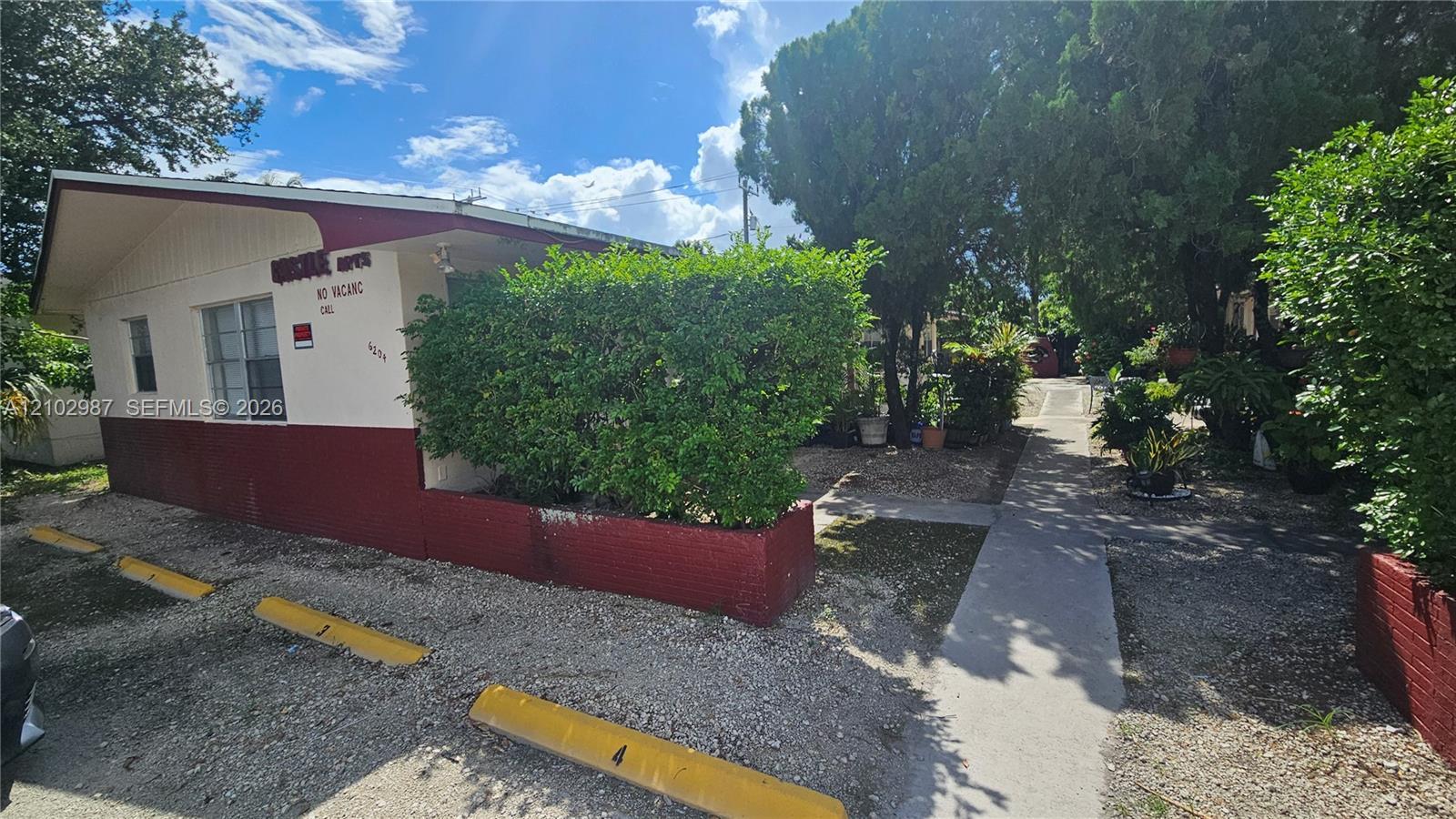 6204 Dewey St # 4, Hollywood FL 33023
