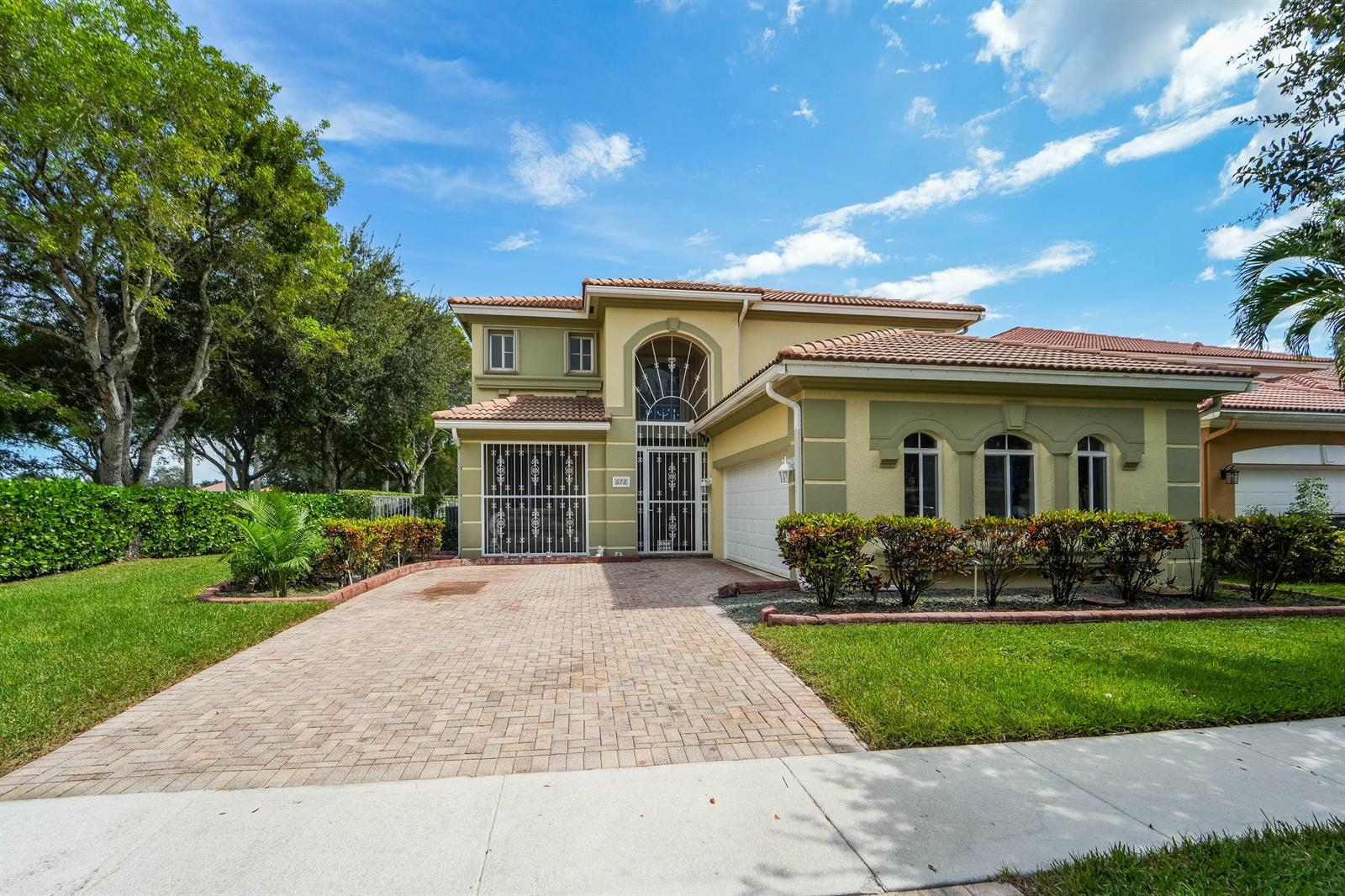 672 GAZETTA Way, West Palm Beach FL 33413