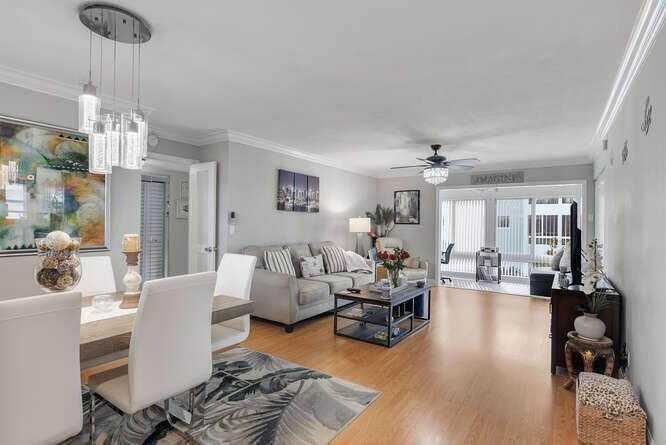 17 COLONIAL CLUB Drive # 205, Boynton Beach FL 33435