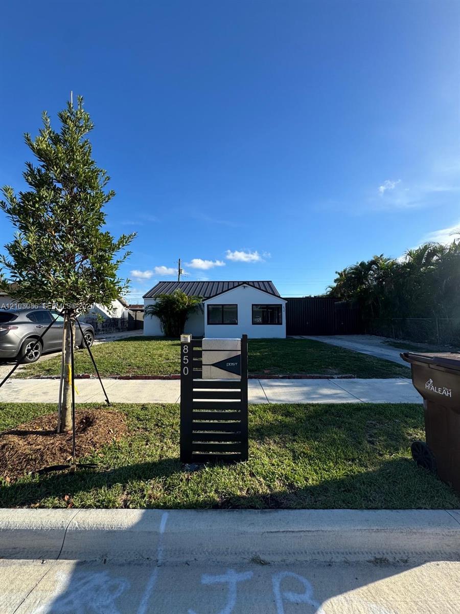 850 SE 2nd Pl, Hialeah FL 33010