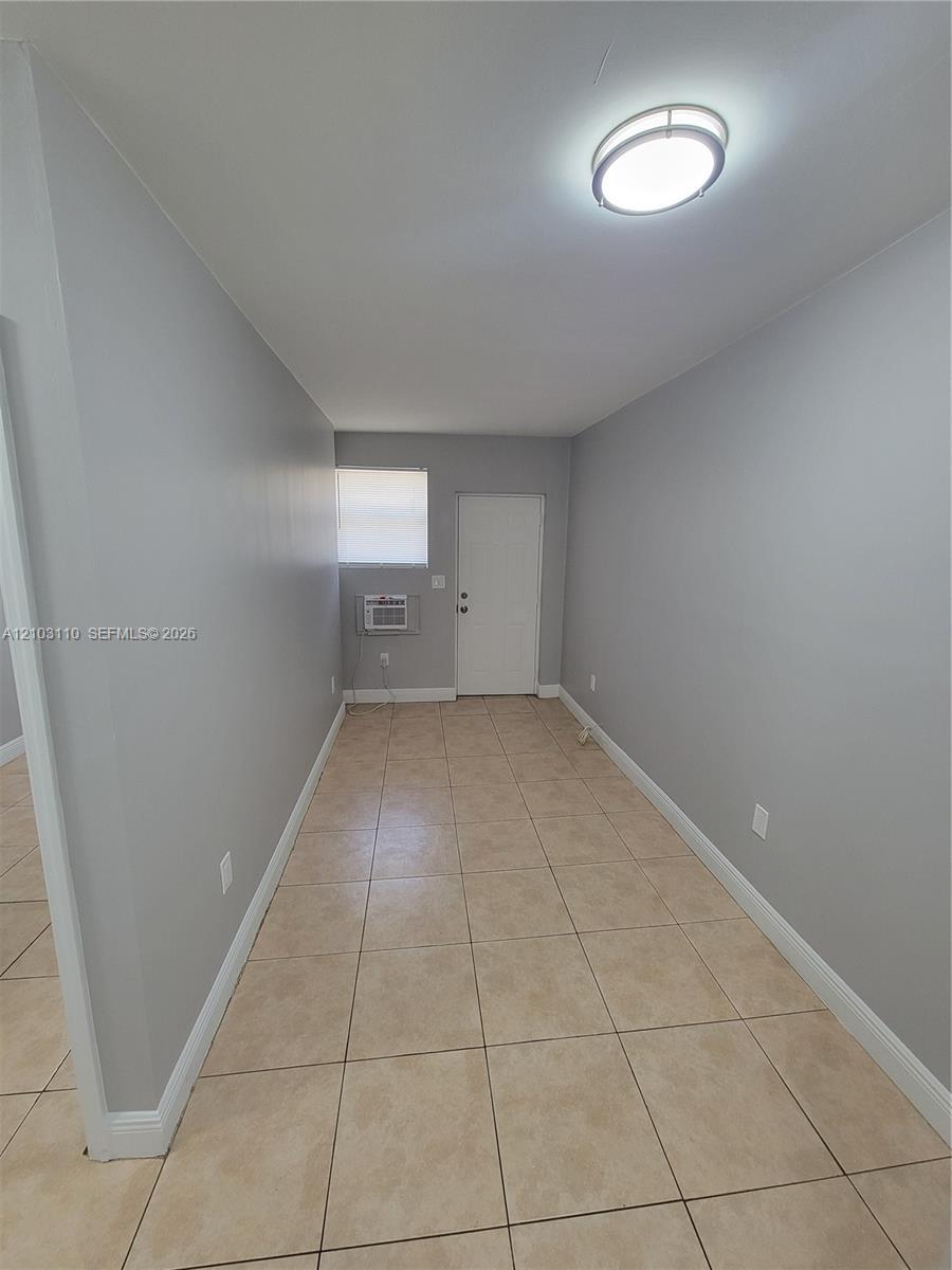 1740 NW 1st Pl # 3, Miami FL 33136